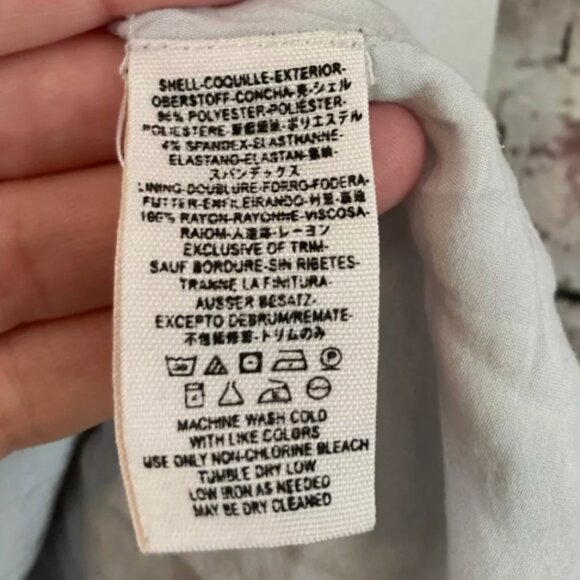 Free People Women's Mini White Floral Dress with Pockets /Keyhole /Pleated - Picture 4 of 12